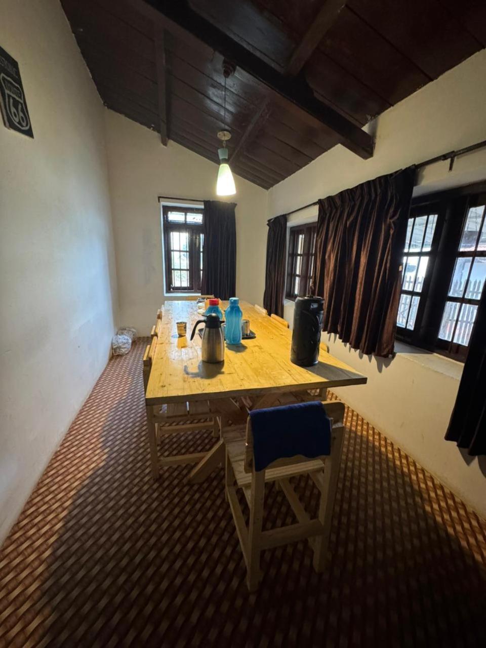 Sandy Holiday Home 5 Bhk Ooty Eksteriør billede